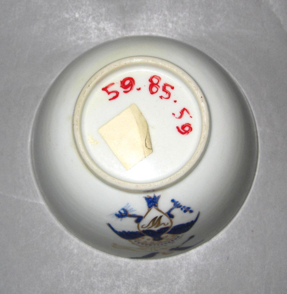1959.0085.059 Porcelain teabowl underside