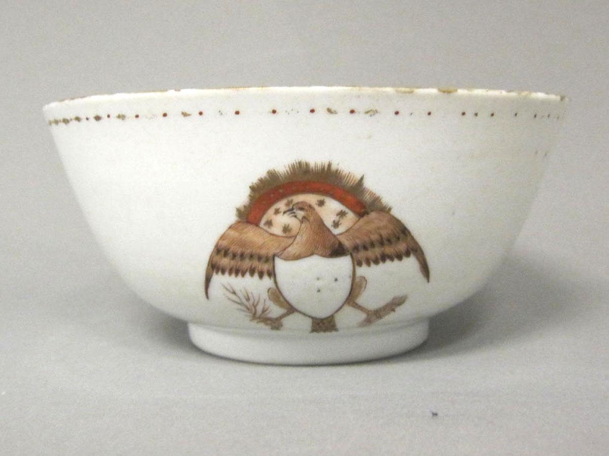 1959.0085.069 Porcelain bowl face two