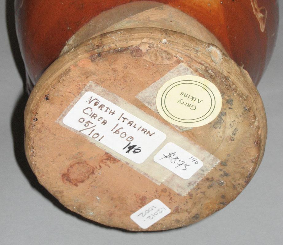 2012.0005 Bottle or costrel underside