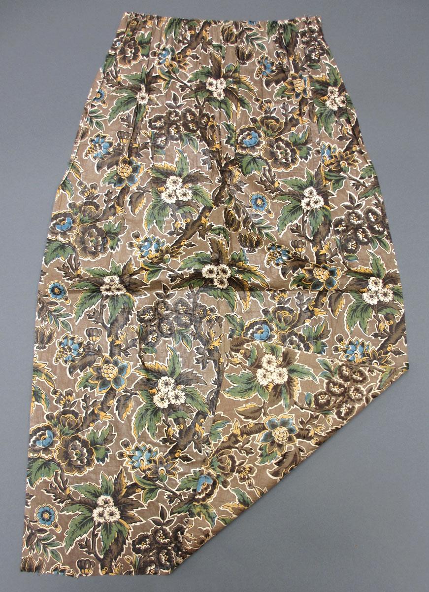 1959.0087.003 Textile, printed partial folded corner