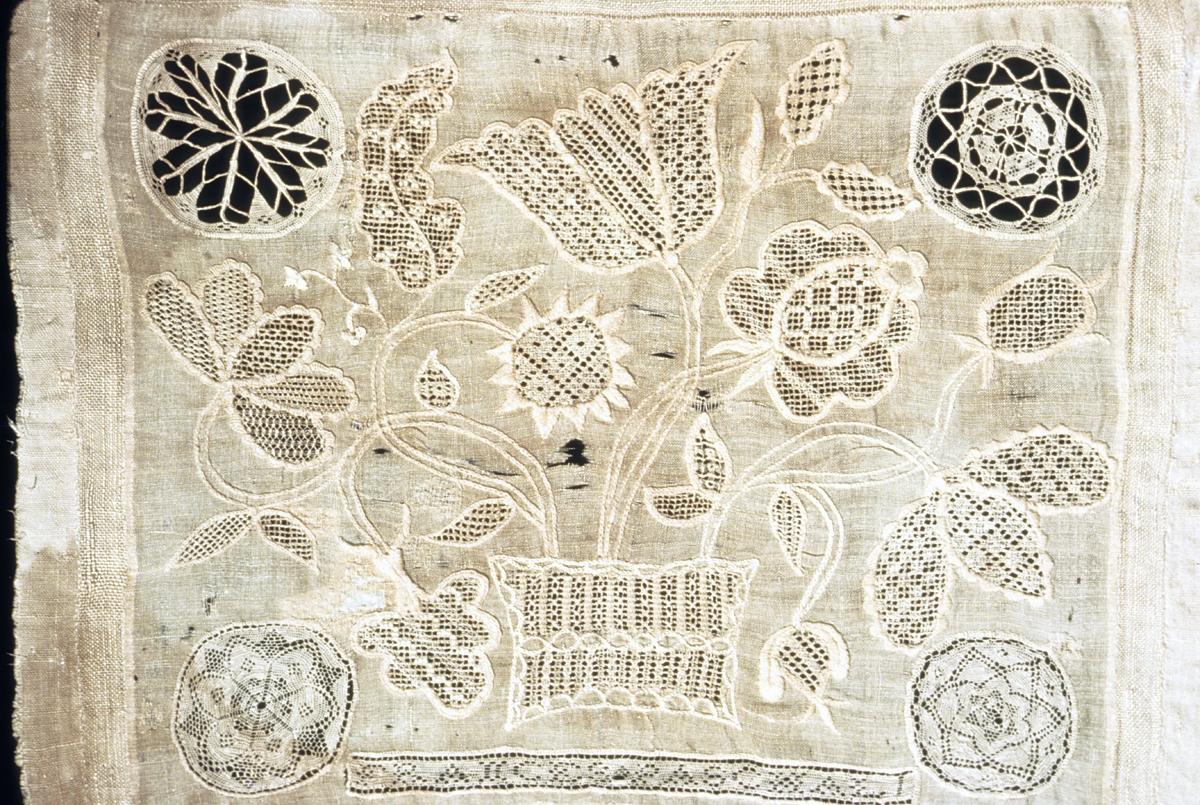 1959.0089 A Sampler, View 2 Verso