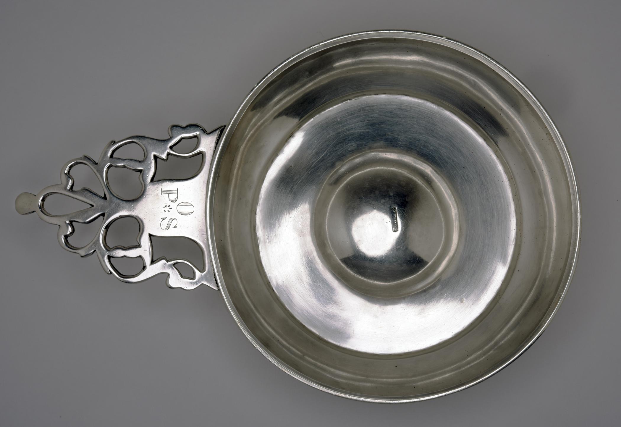 2019.0041.185 Porringer, view 3