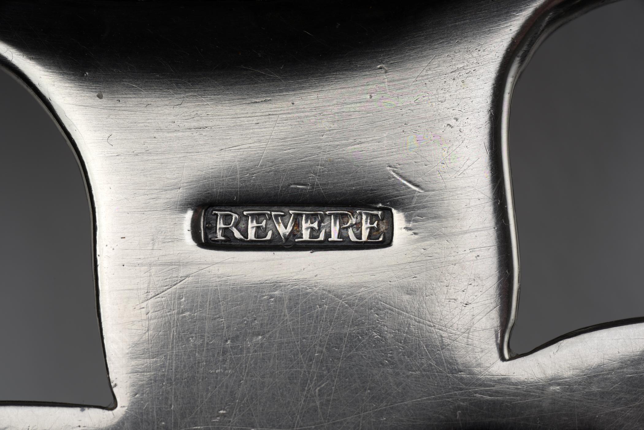 2019.0041.185 Porringer, detail 1