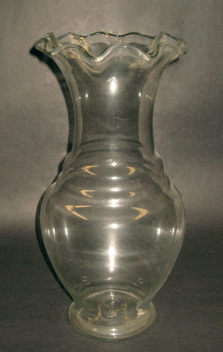 1959.0094.011 Glass vase