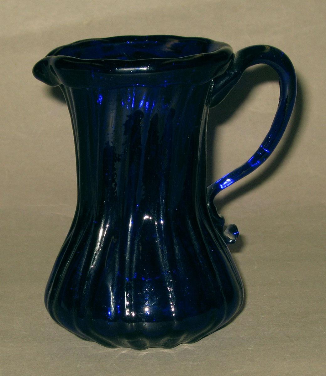 1959.0094.015 Glass jug