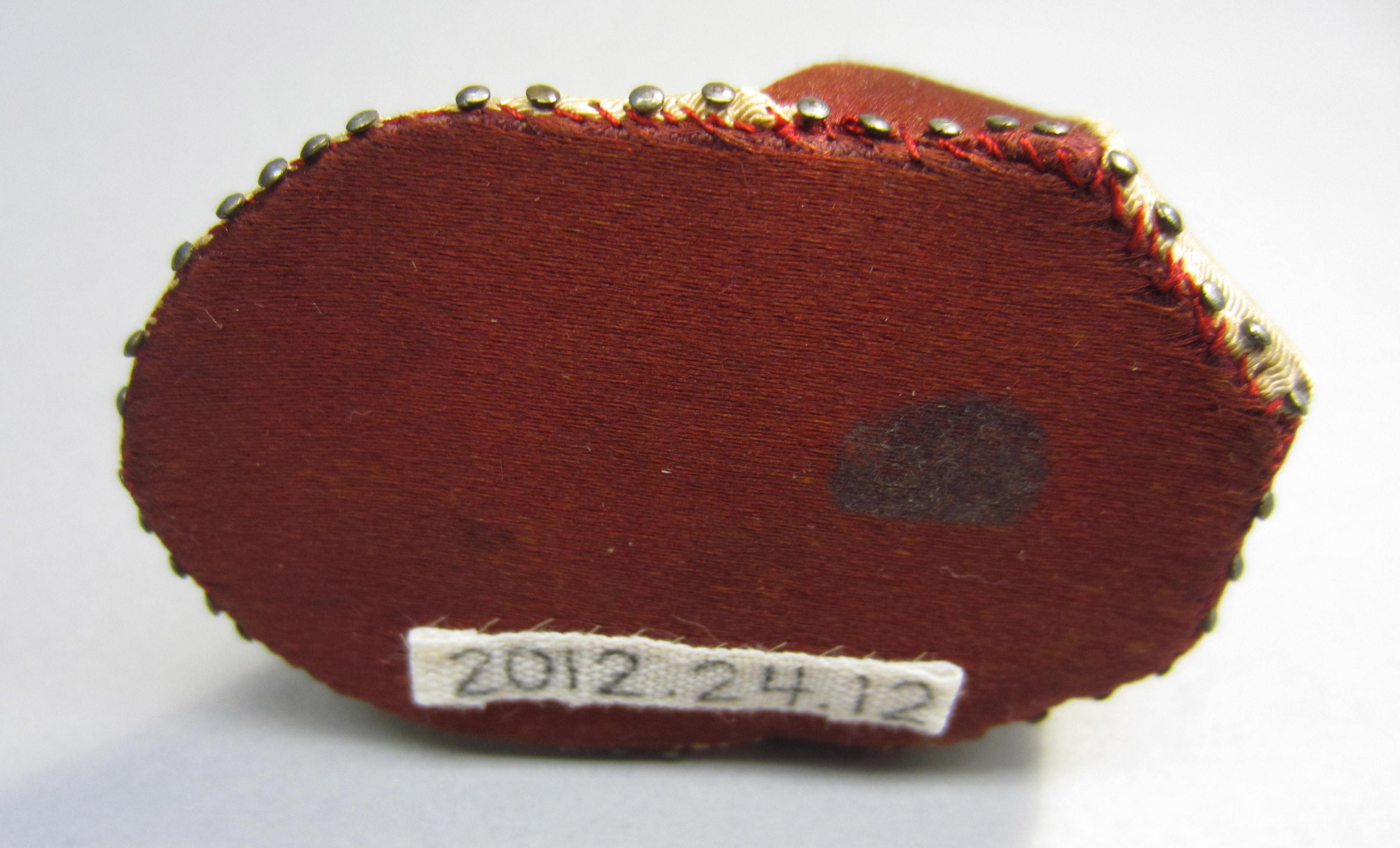 2012.0024.012 Pin cushion, Underside