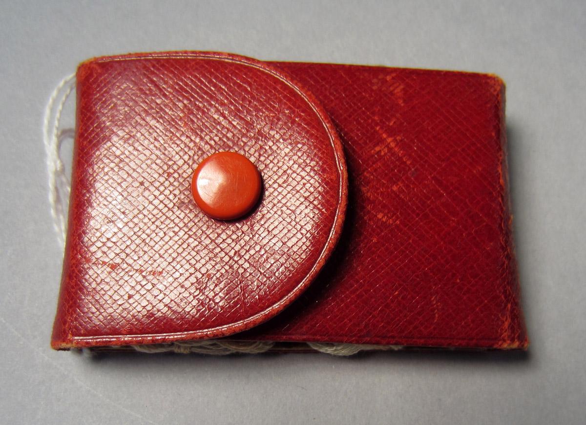 2012.0024.013 A-E Sewing kit, View 1