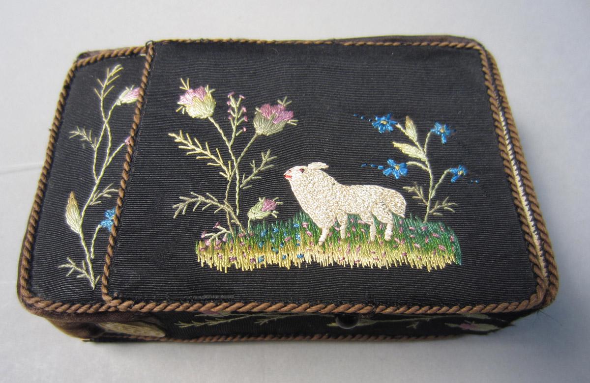2012.0024.022 A-B Sewing box, Embroidery
