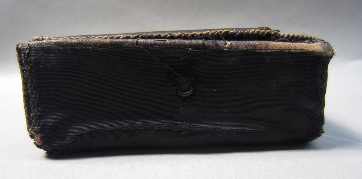 2012.0024.022 A-B Sewing box, Back