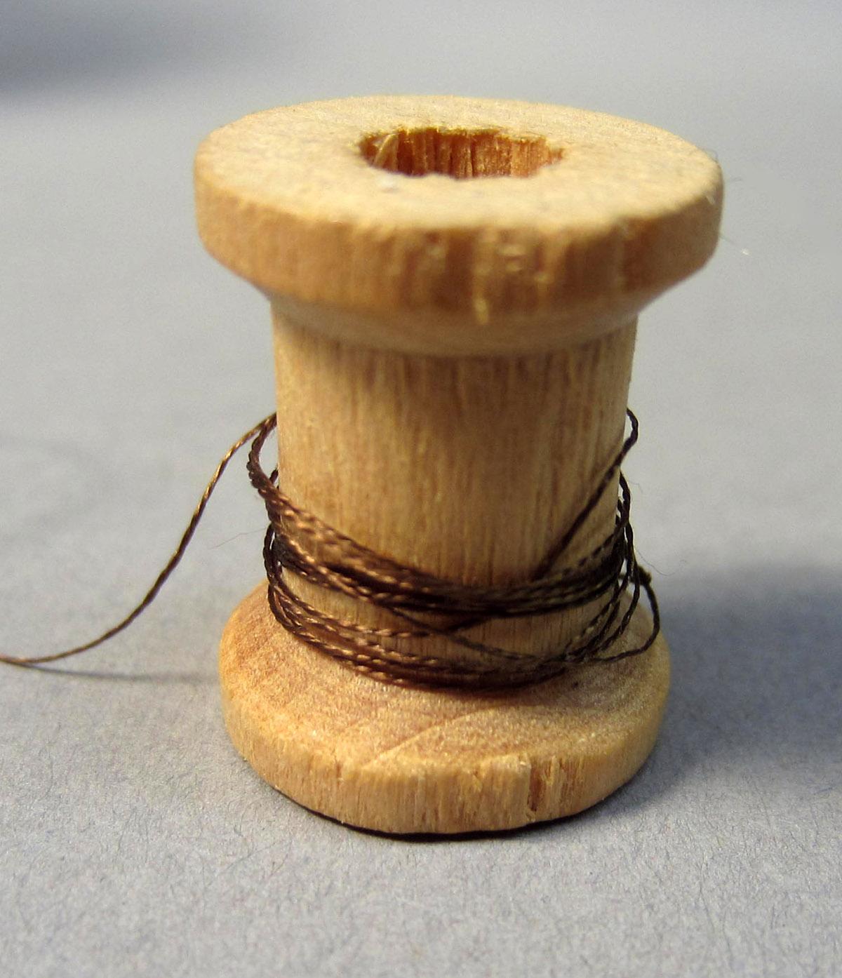 2012.0024.025 Thread holder, Spool
