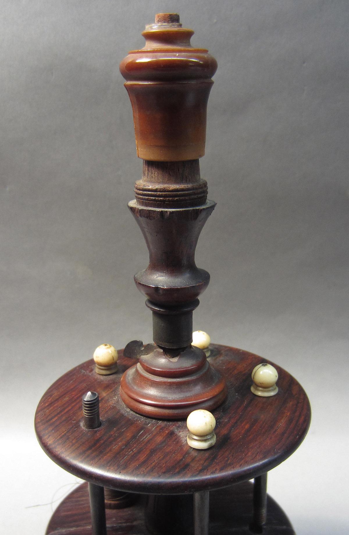 2012.0024.026 A-C Thread holder, Top