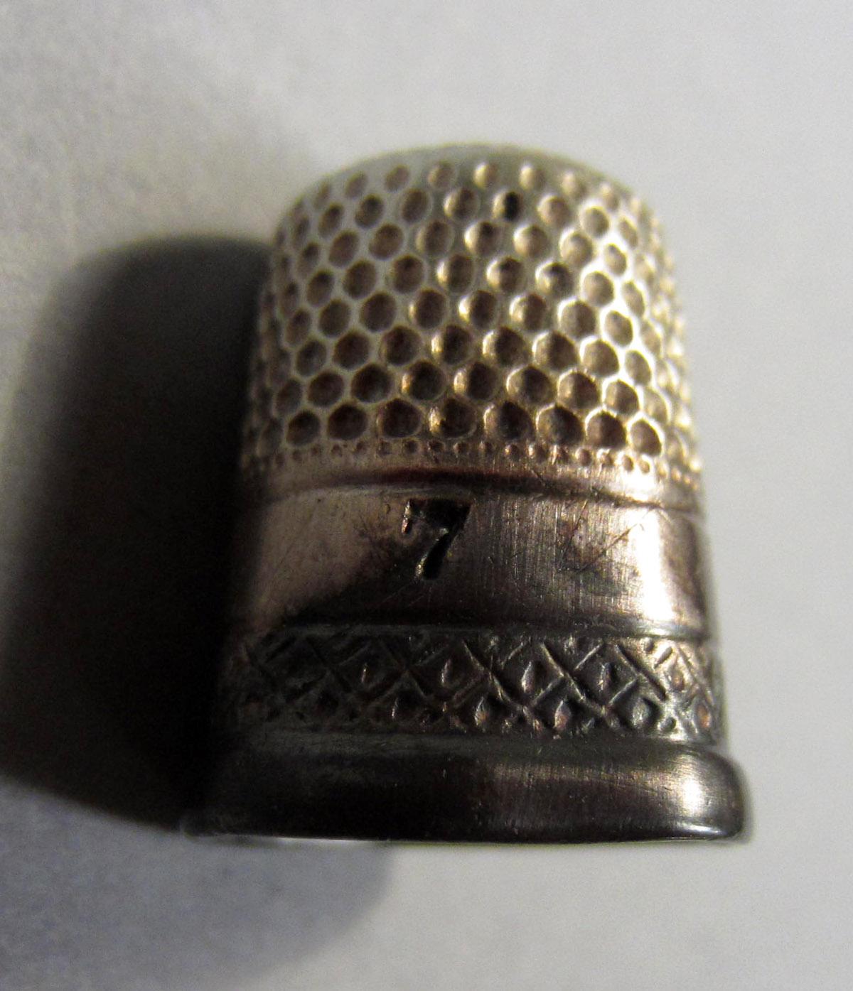 2012.0024.031 B Thimble holder, Thimble