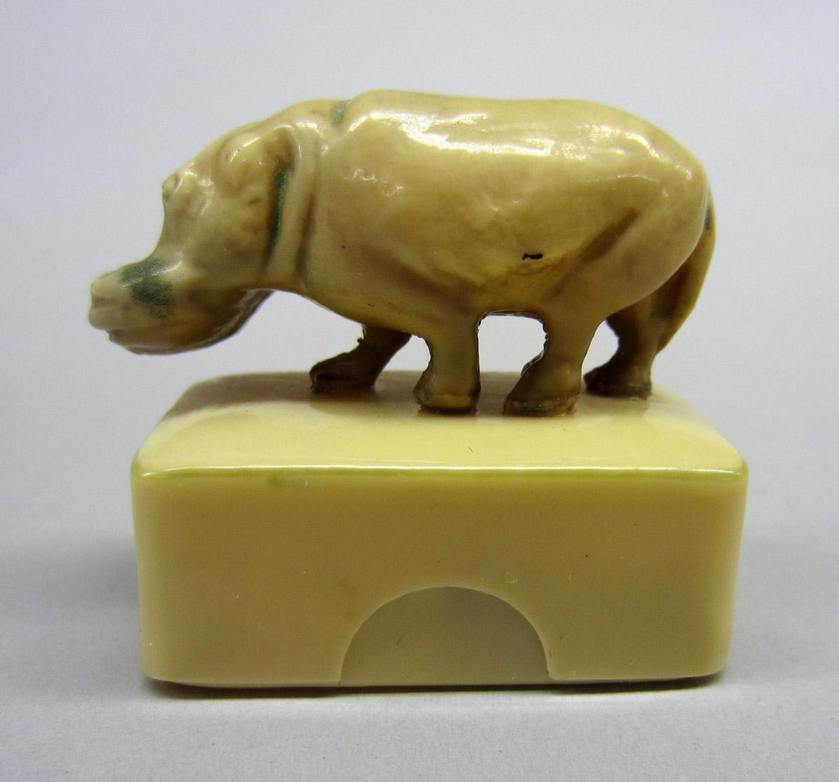 2012.0024.033 Thimble case, Side