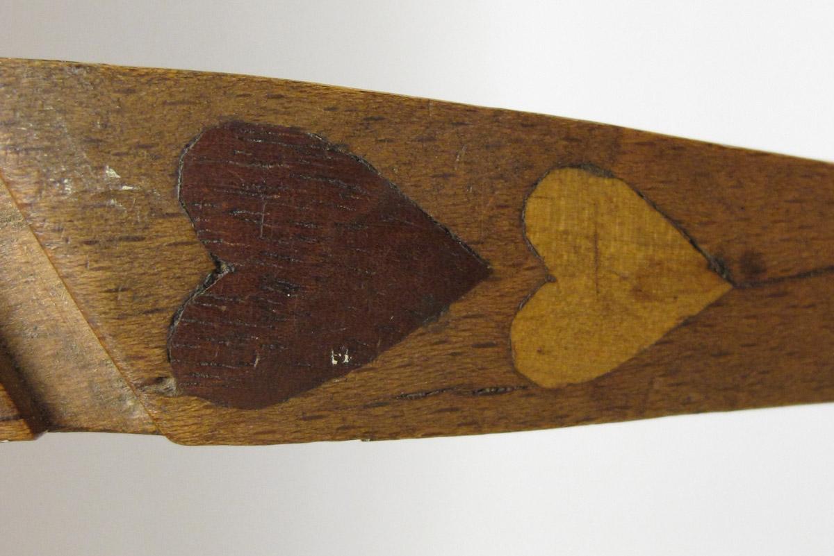 2012.0024.043 Knitting sheath, Detail 3