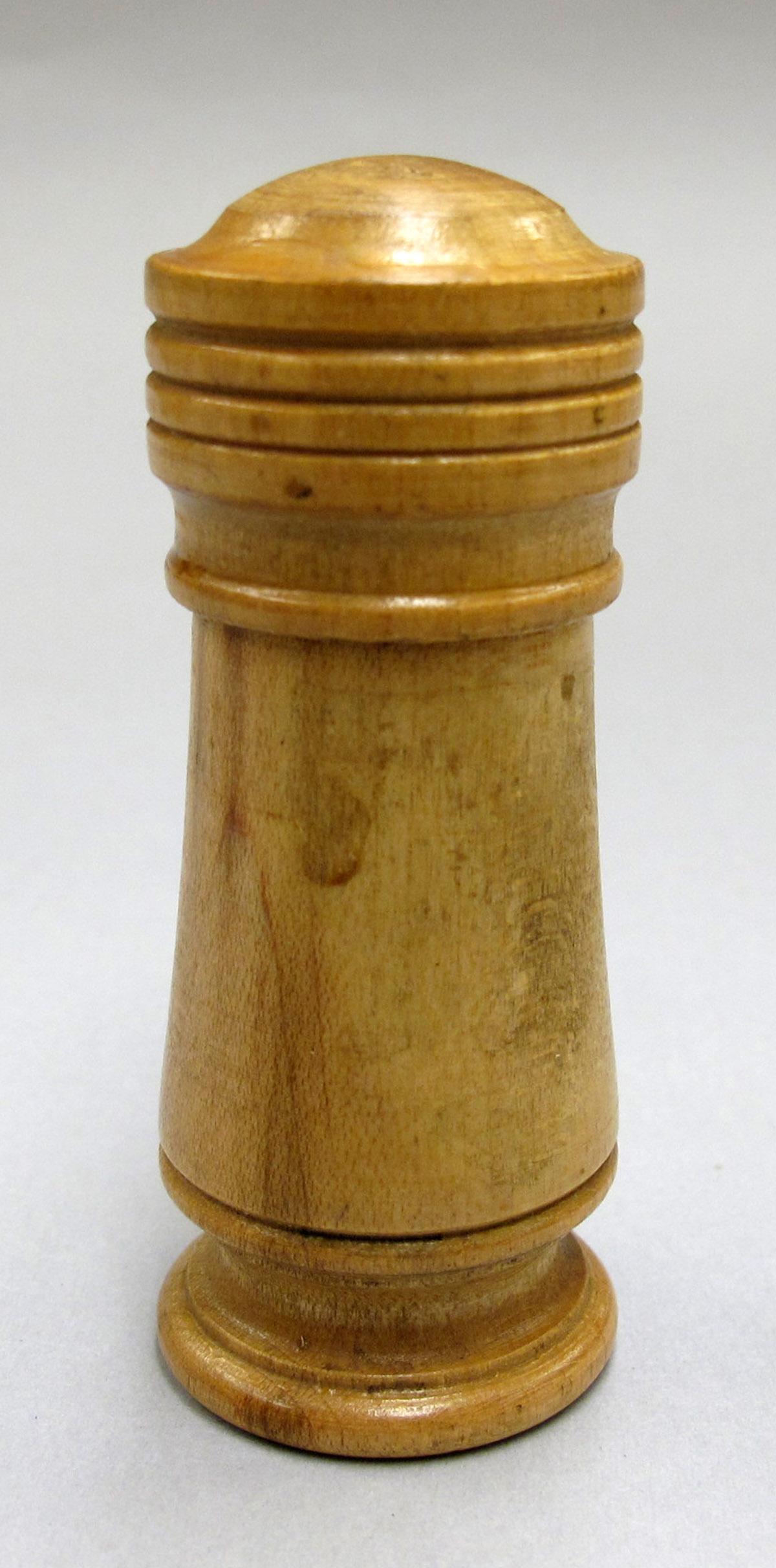 2012.0024.054 A-B Needle case, Overall 1