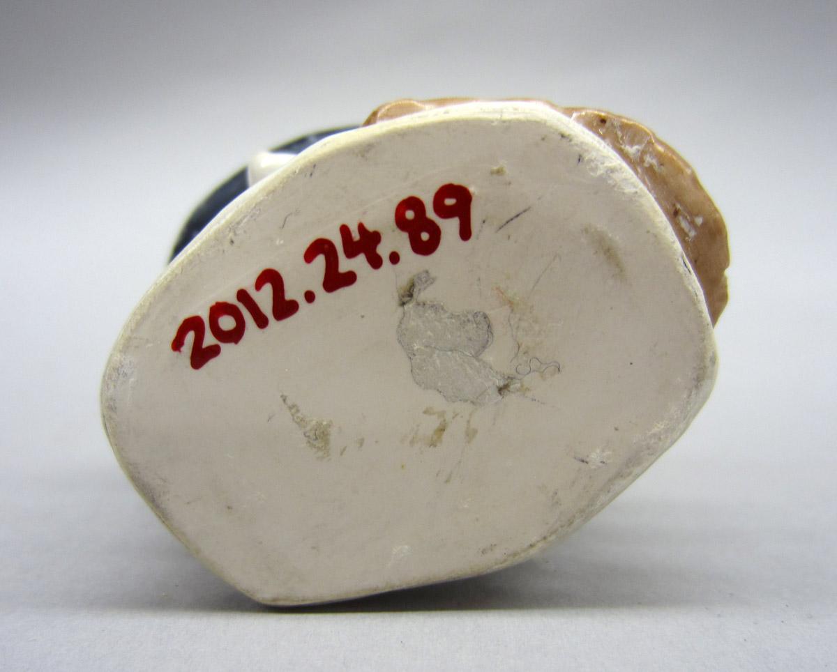 2012.0024.089 Tape measure, Underside