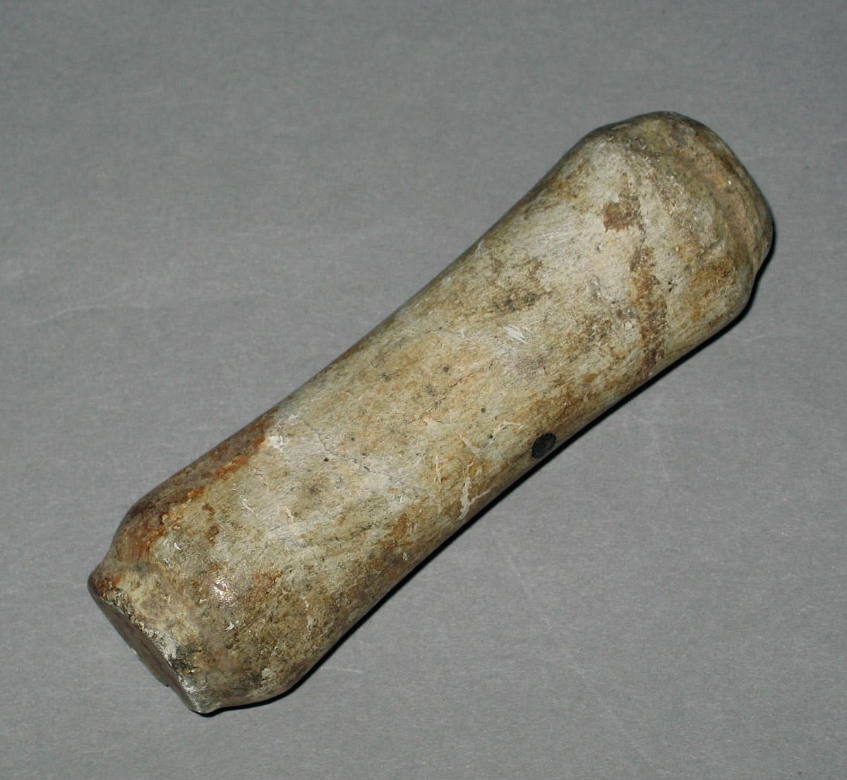 1959.0099.002 Earthenware wig curler