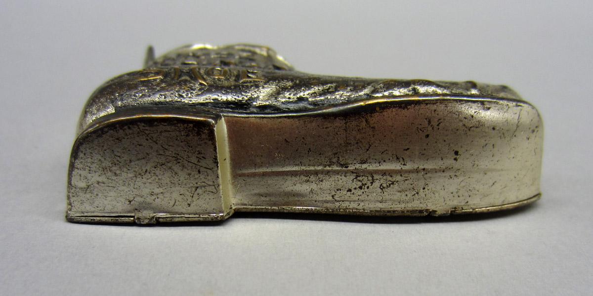 2012.0024.094 Tape measure, Underside