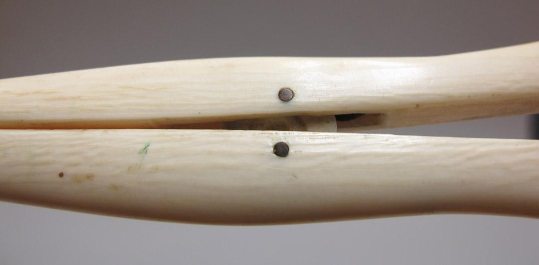 2012.0024.118 detail, Tool (for sewing), Glove spreader