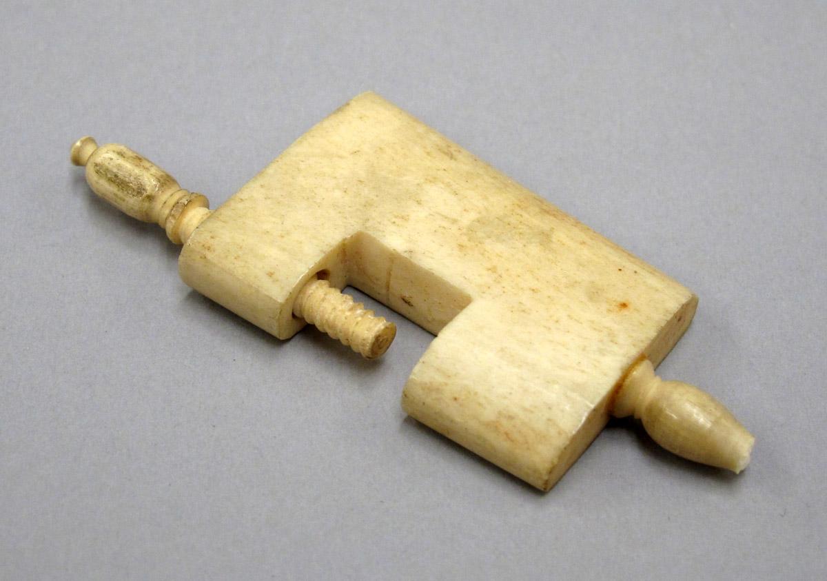2012.0024.123 Clamp, Overall 1