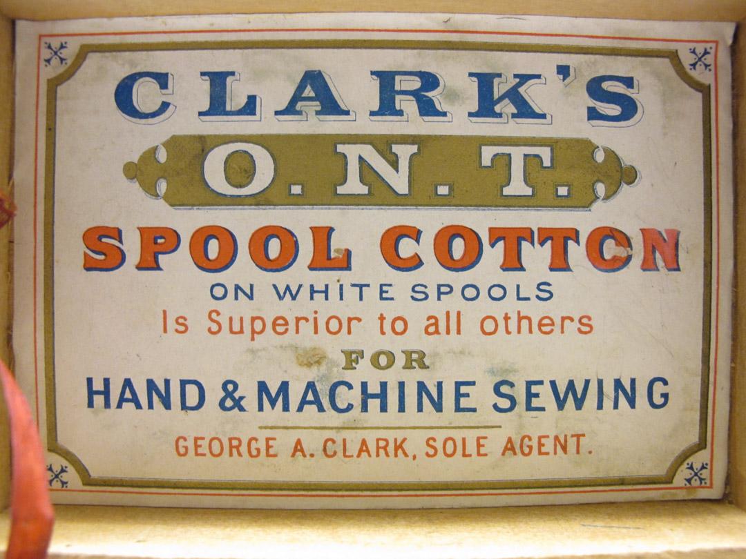 2012.0024.128.001 A-K detail 3, Tool (for sewing), Box