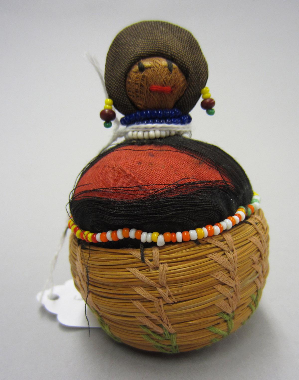 2012.0024.130 Pin cushion, Front