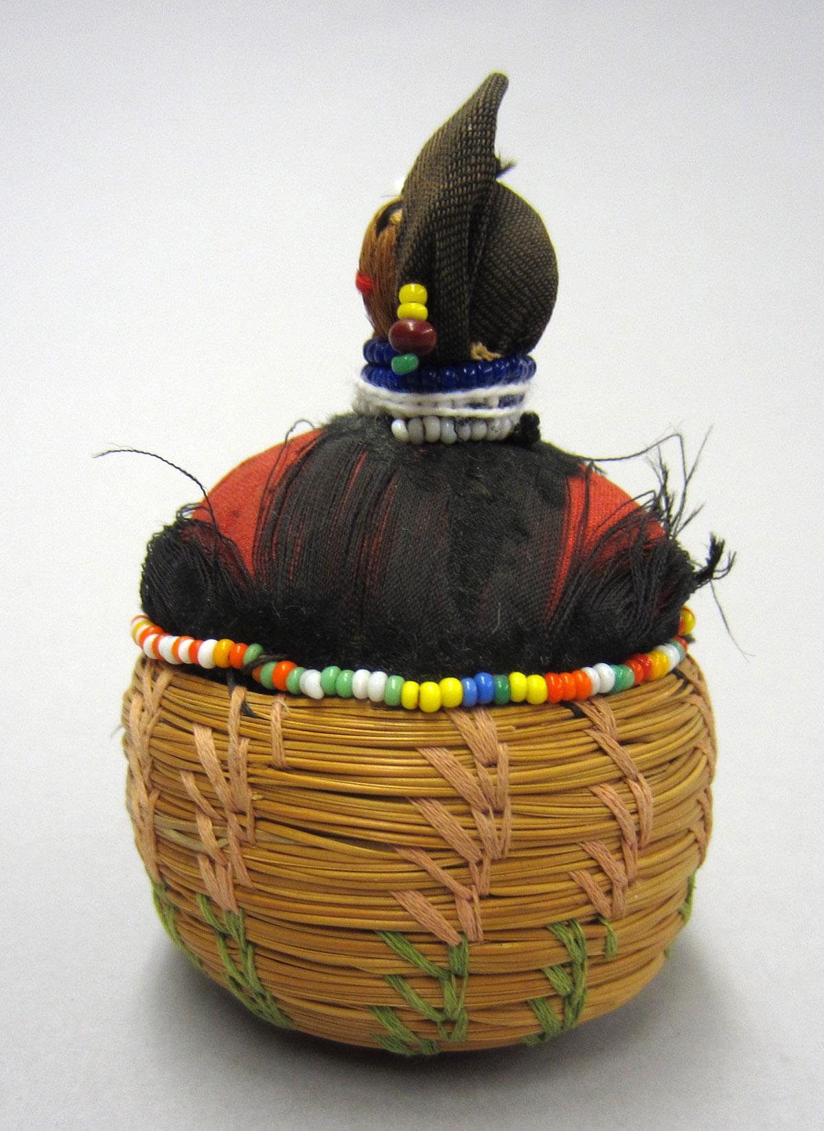 2012.0024.139 Pin cushion, Side