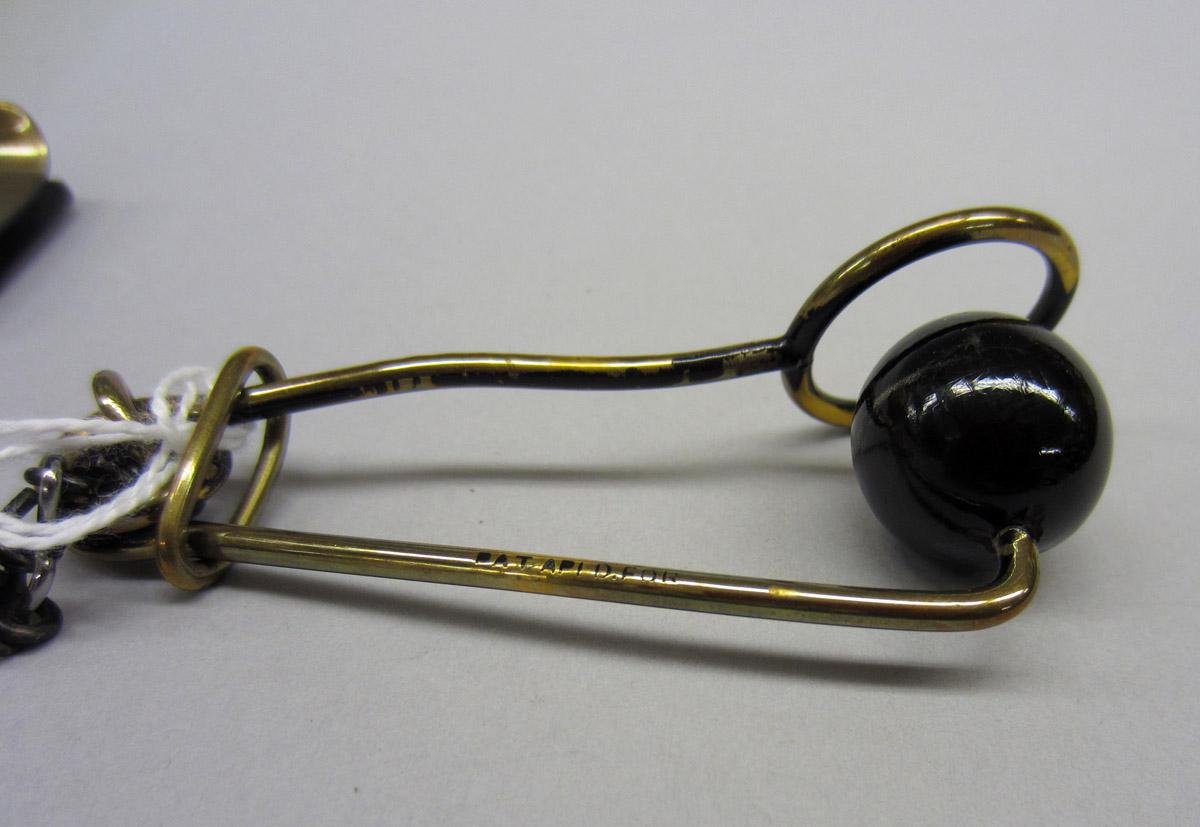 2012.0024.134 Skirt lifter, View 4