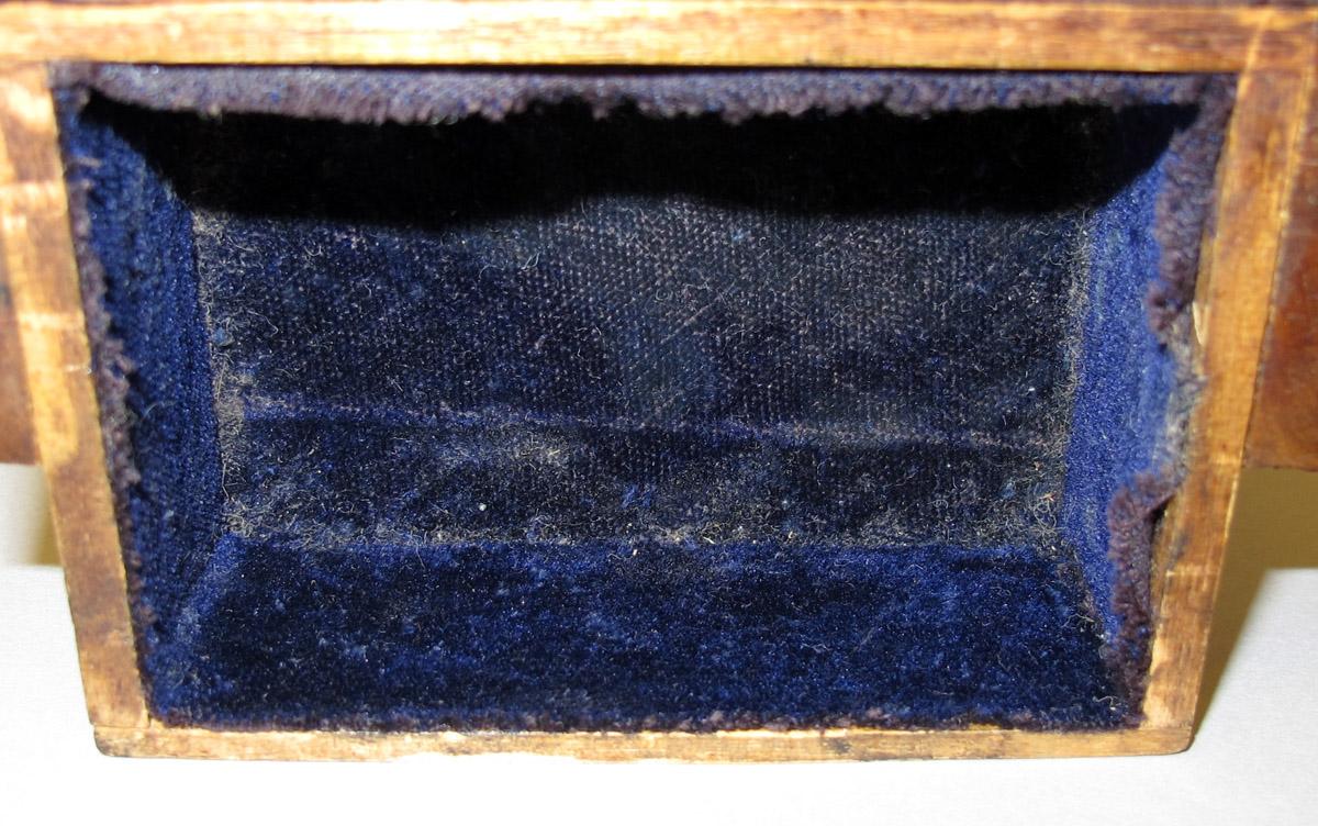 2012.0024.136 Sewing box, Drawer 2