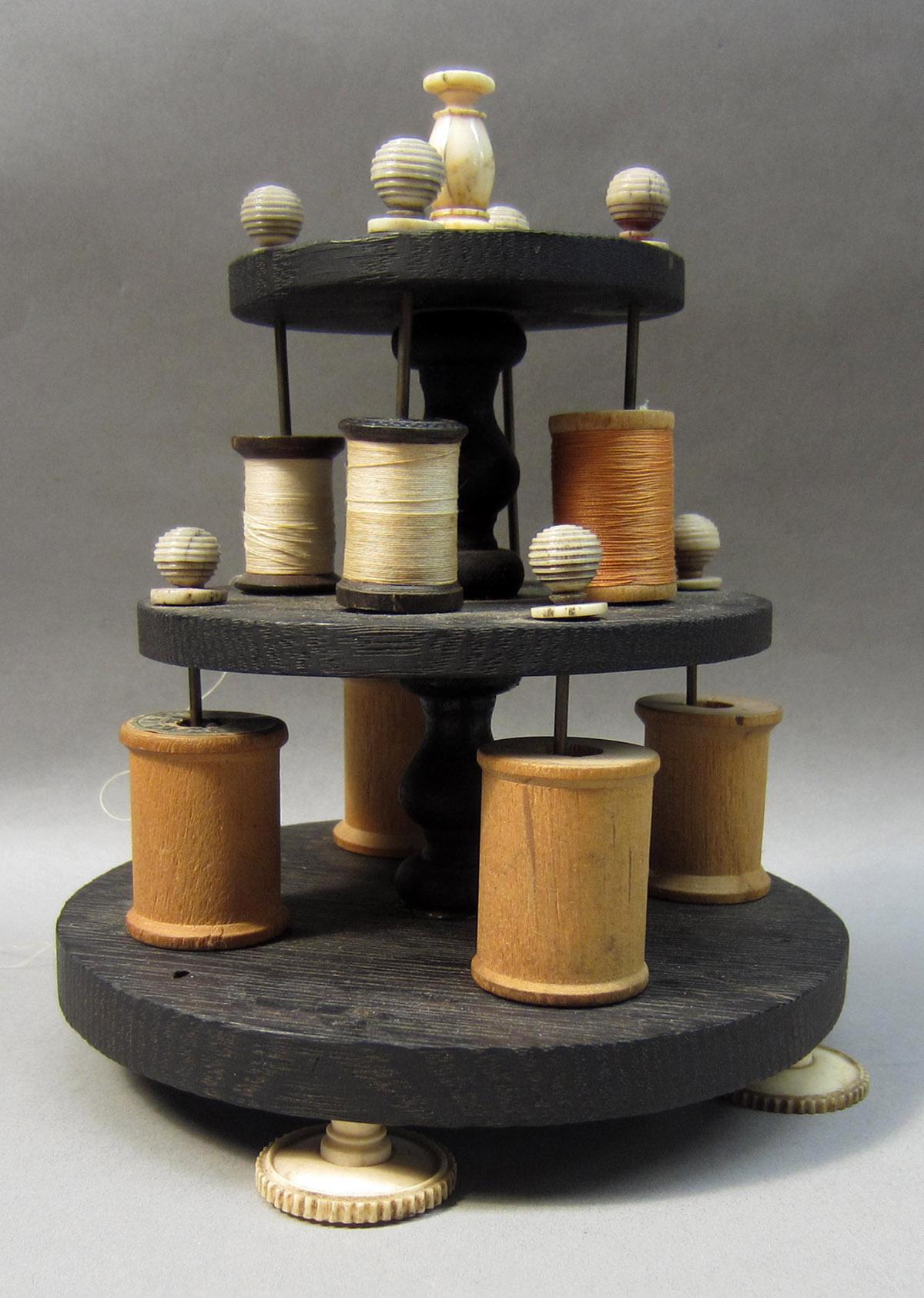 2012.0024.145 Thread holder, Full