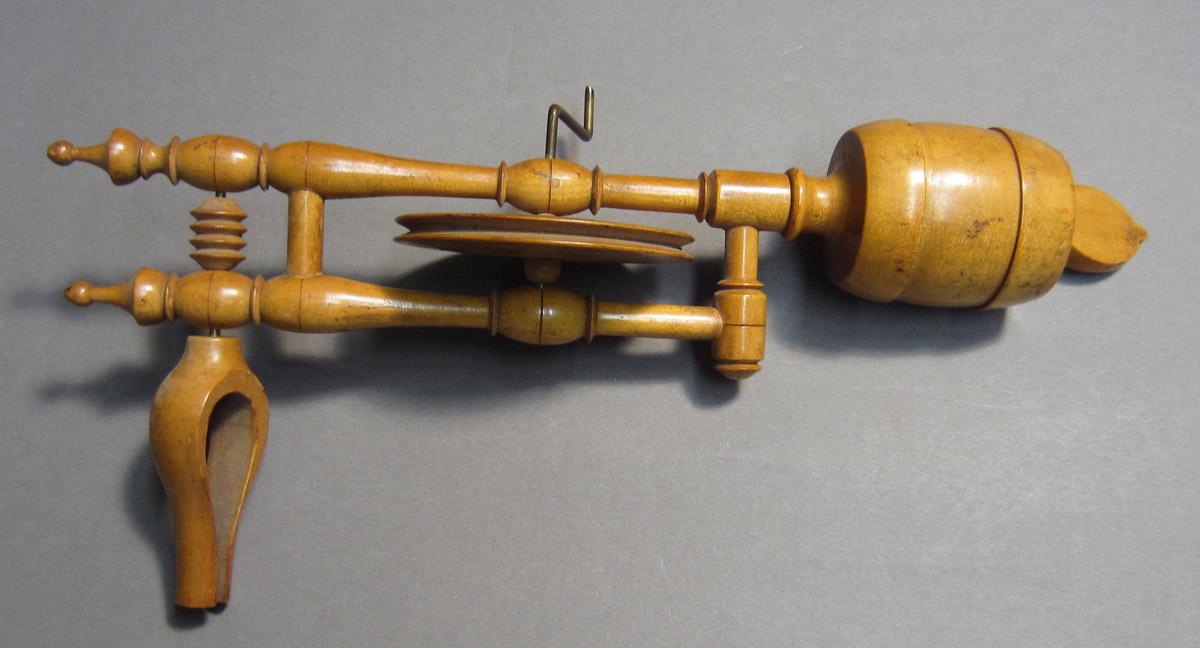 2012.0024.152 Bobbin winder, Full