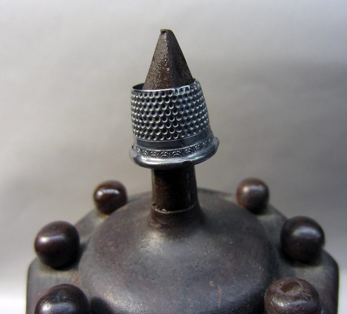 2012.0024.156.001 Thread holder, Thimble