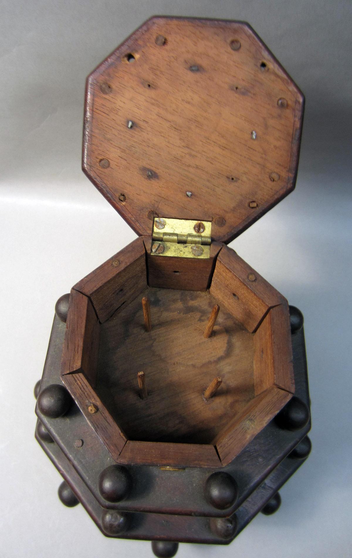 2012.0024.156.001 Thread holder, Tier 1