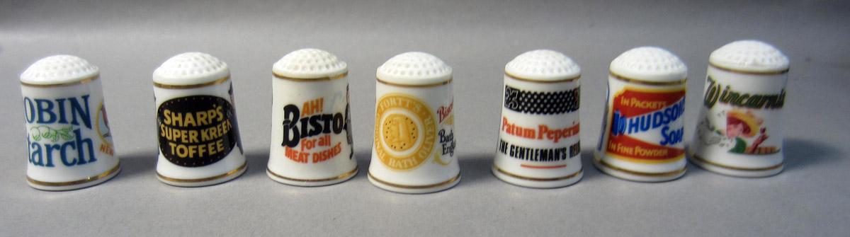 2012.0024.156.002.008 Thread holder, Thimbles