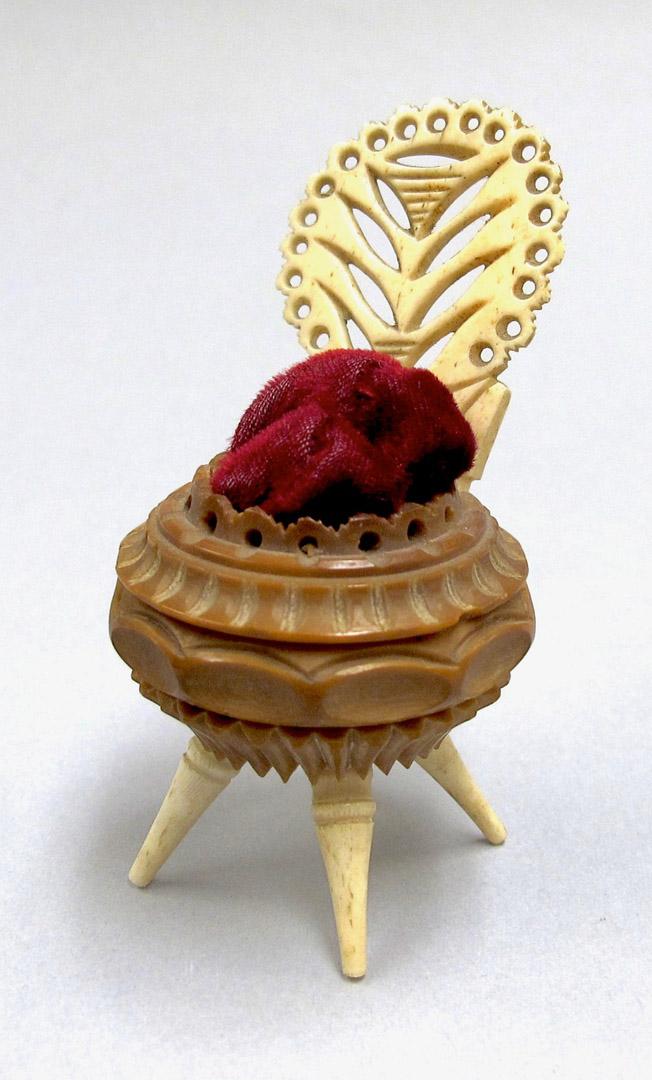2012.0024.157 Tool (for sewing), Pincushion