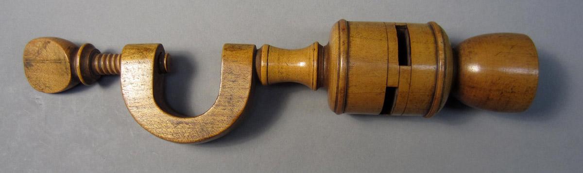2012.0024.164 Clamp, View 2