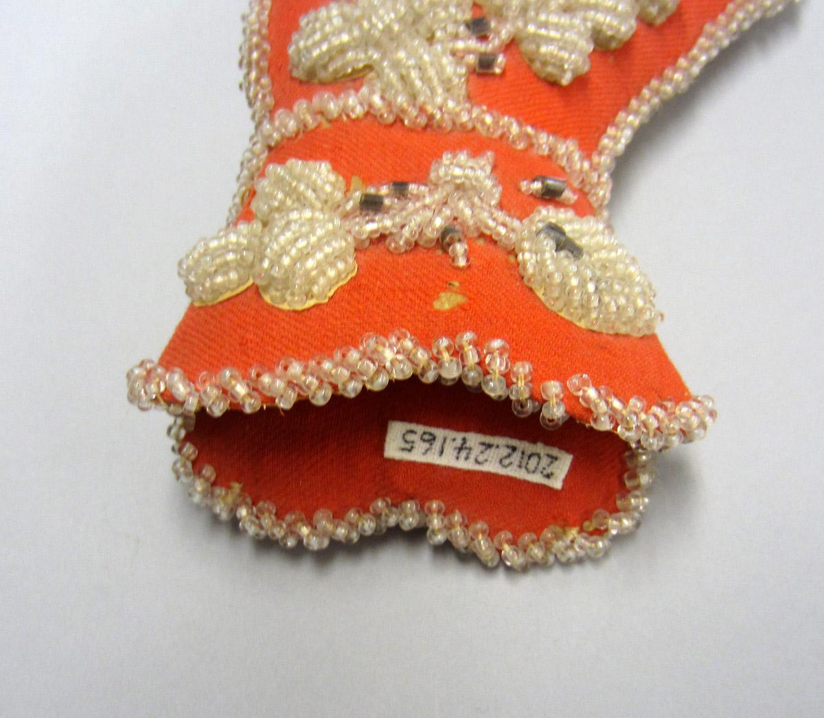 2012.0024.165 Pin cushion, Top