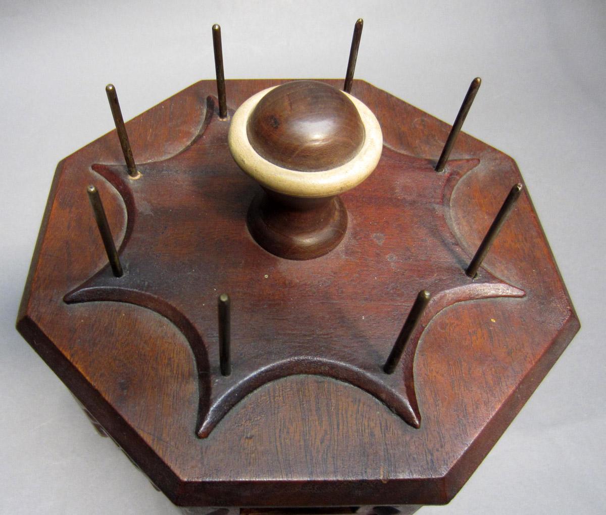 2012.0024.170 Sewing box, Top