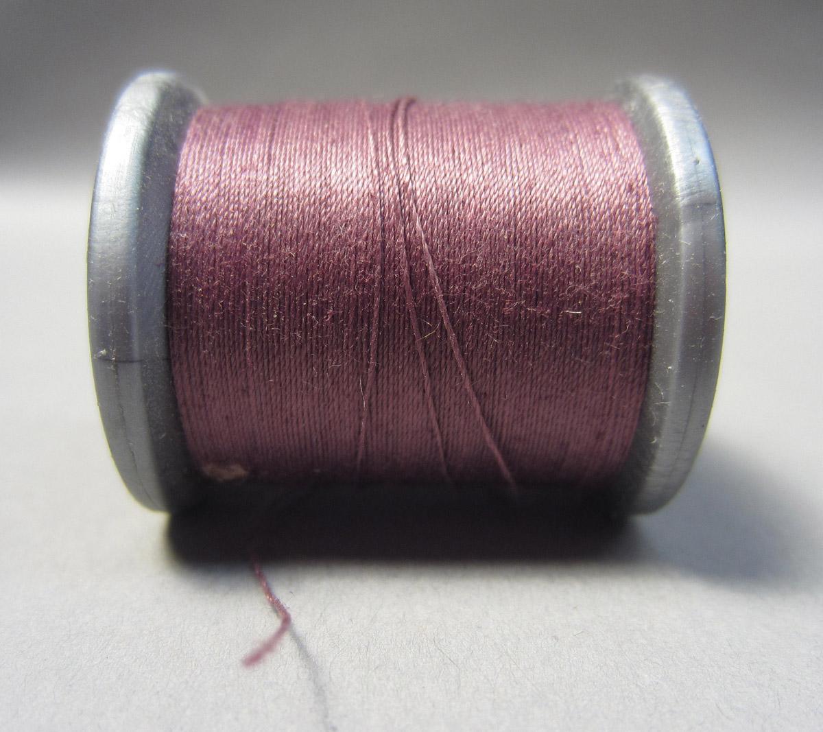 2012.0024.171.001 Work box, Spool 2 thread