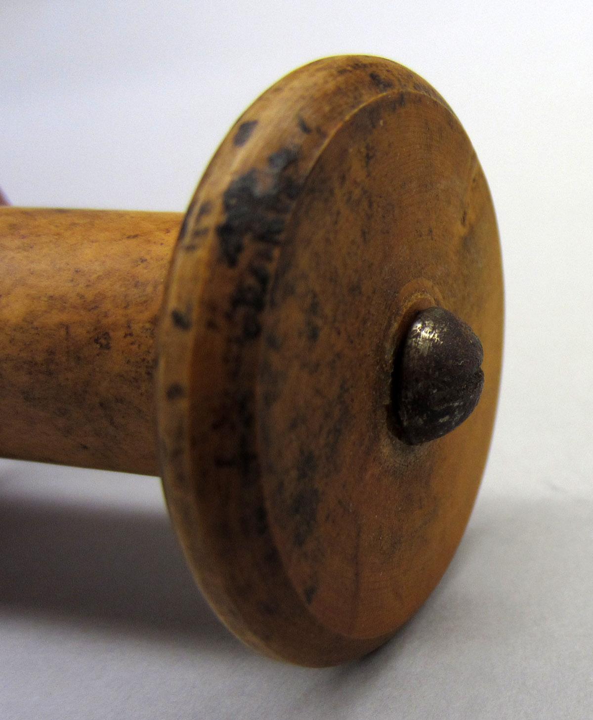 2012.0024.176 Spool, Detail