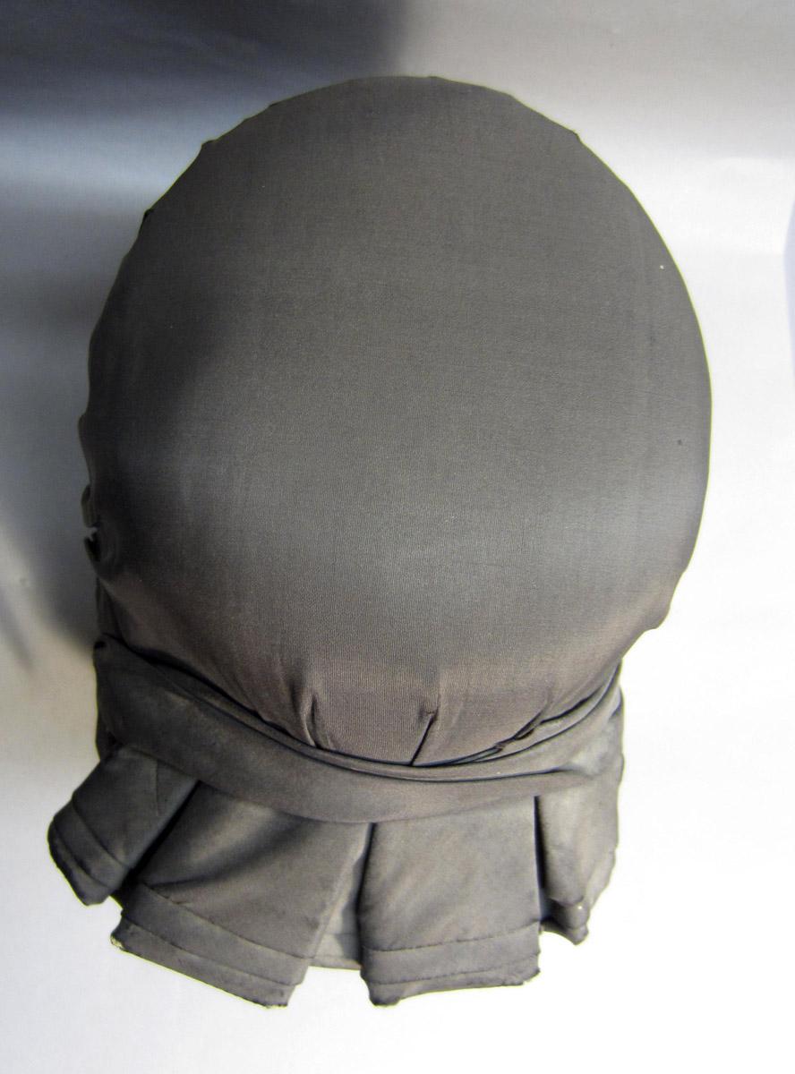 2012.0024.189 Bonnet, Back