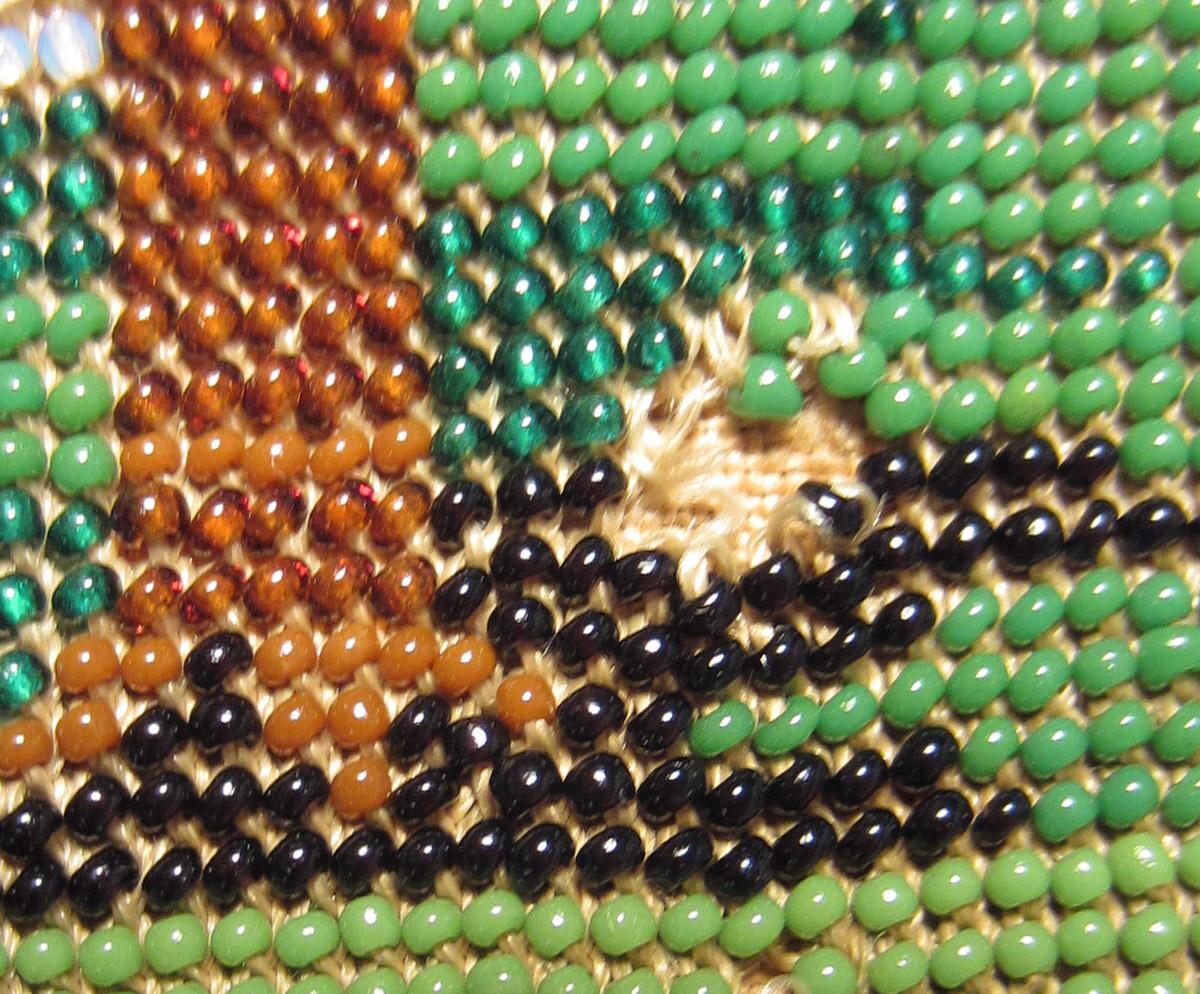 2012.0024.190 Reticule, Loss 2