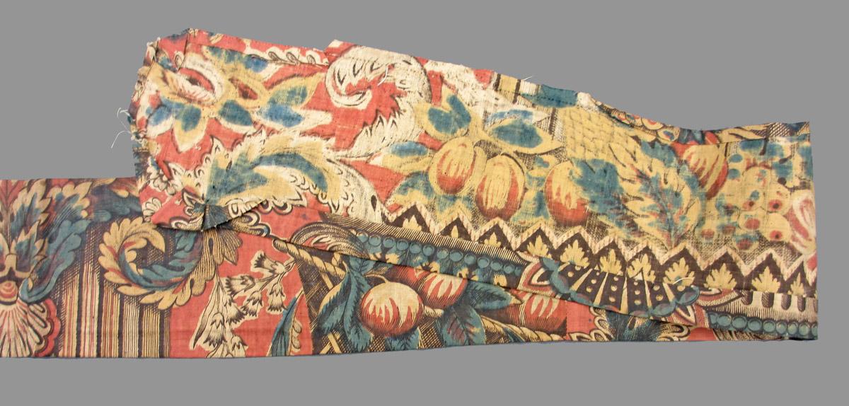 1969.3644.006 textile, printed folded corner