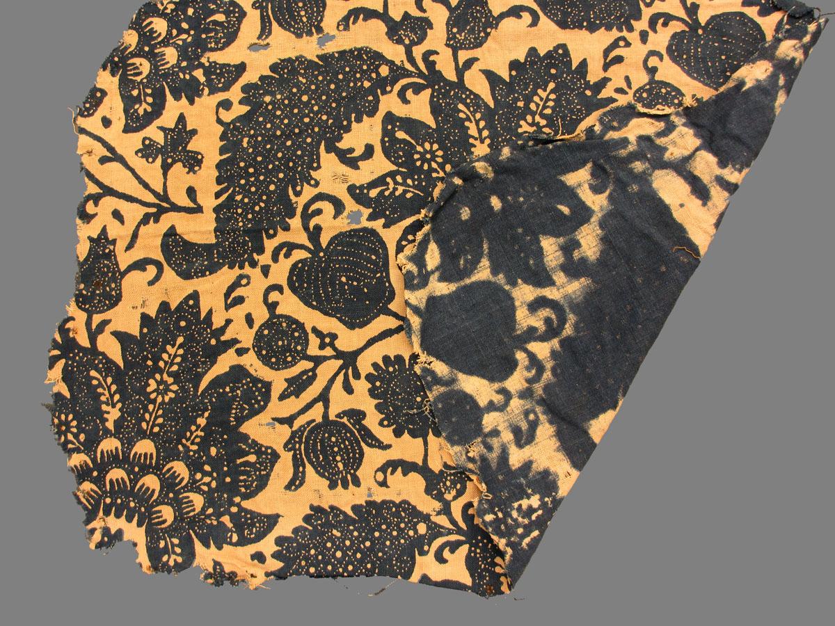 1965.0050 textile, printed folded corner