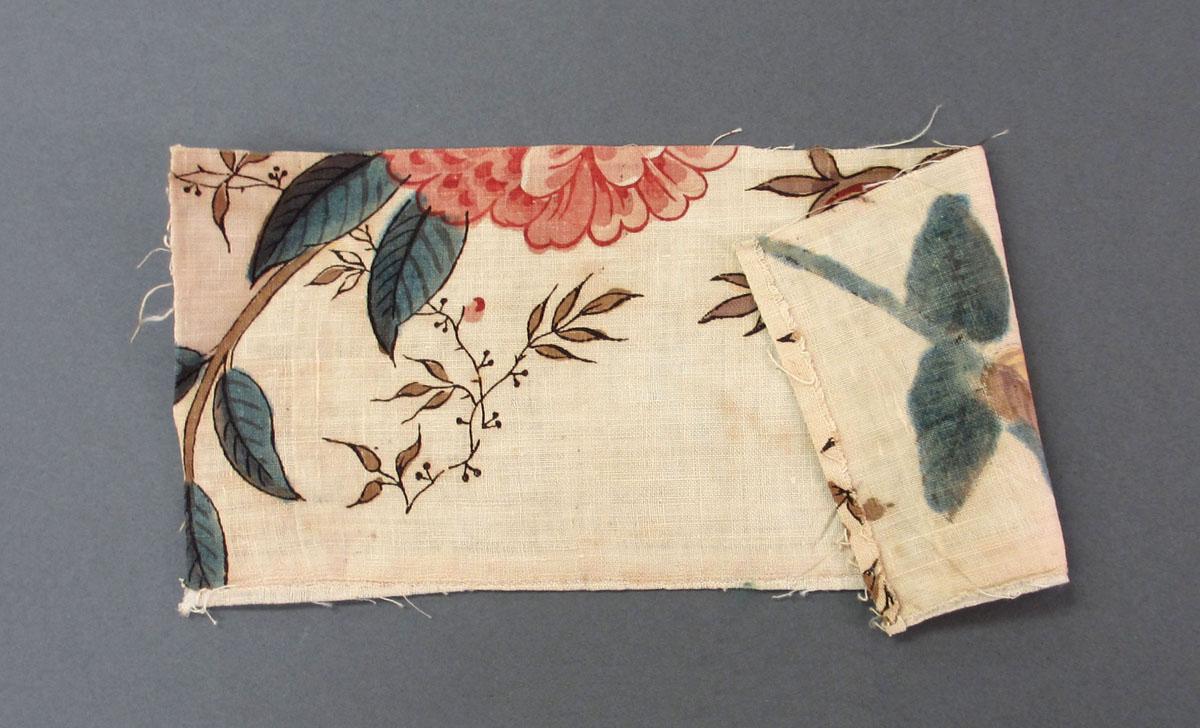 1969.3250.003 Textile, printed folded corner