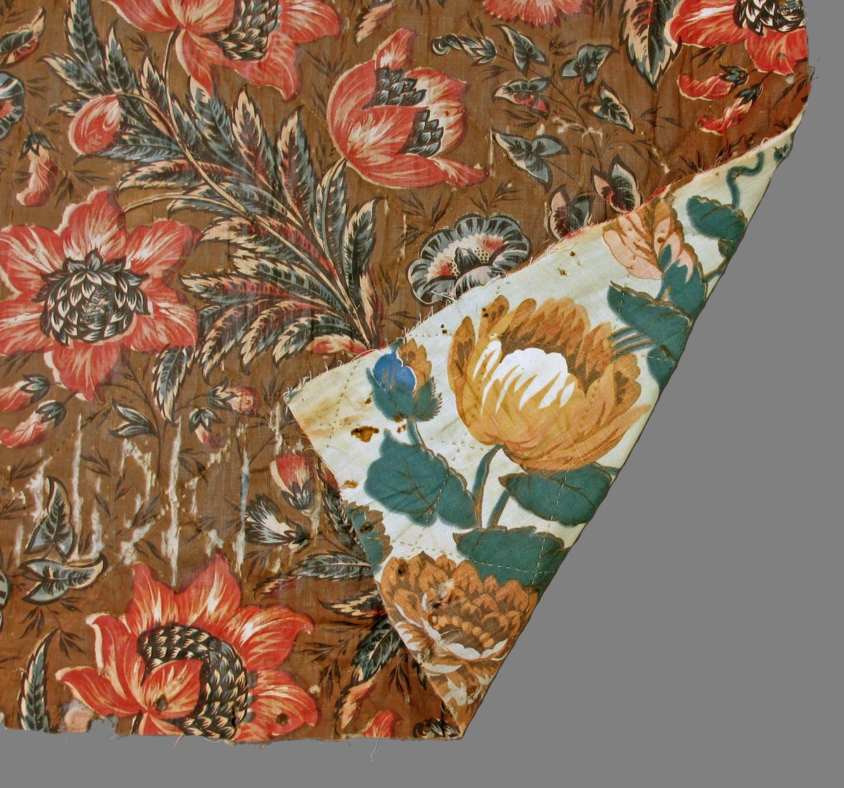 1969.3163.001 Textile, printed folded corner