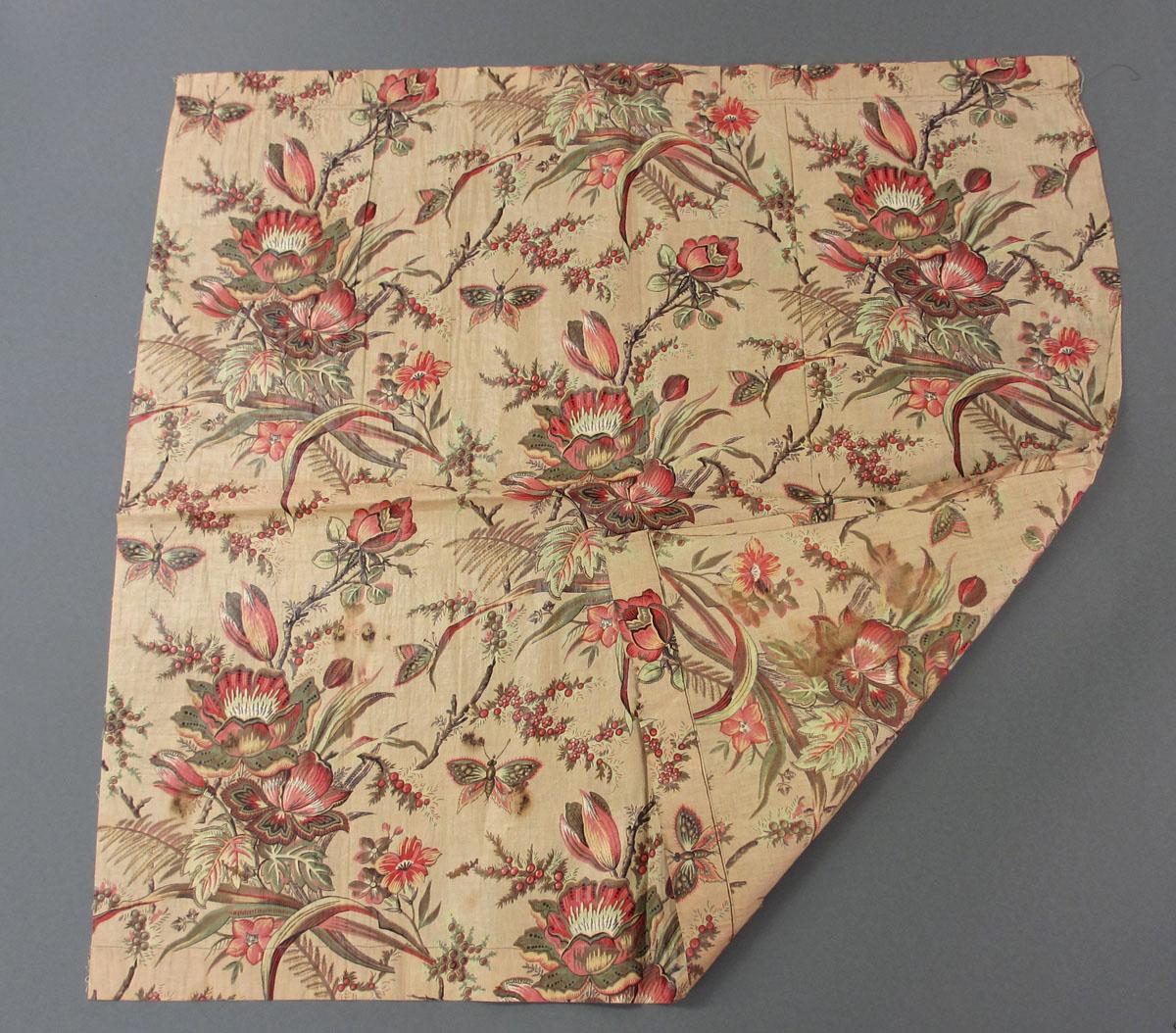 1958.0032.002 Textle, printed folded corner