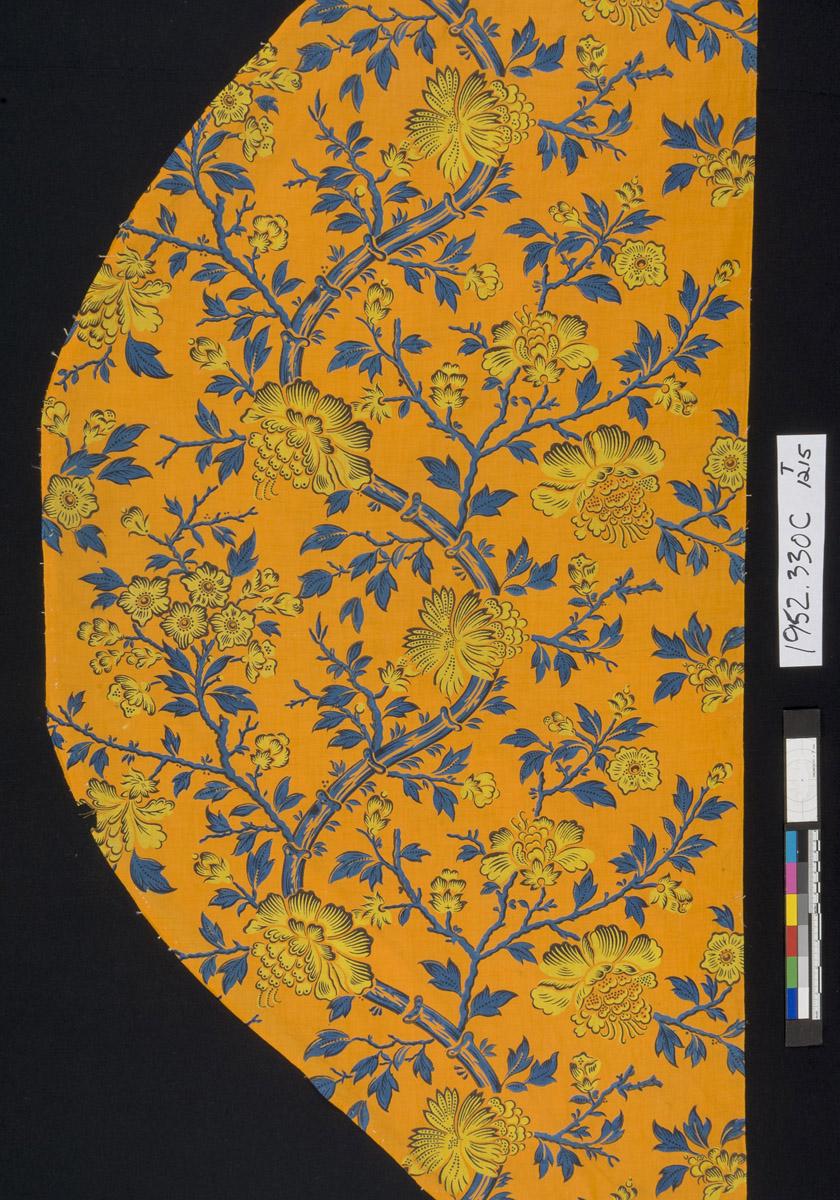 1952.0330 C Textile, printed, Ex-window hanging