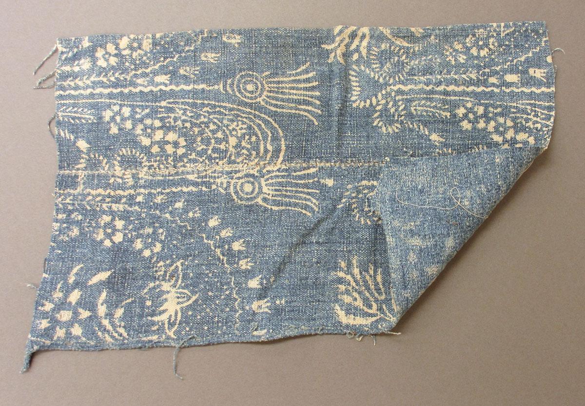 1965.0049 E Textile, printed folded corner
