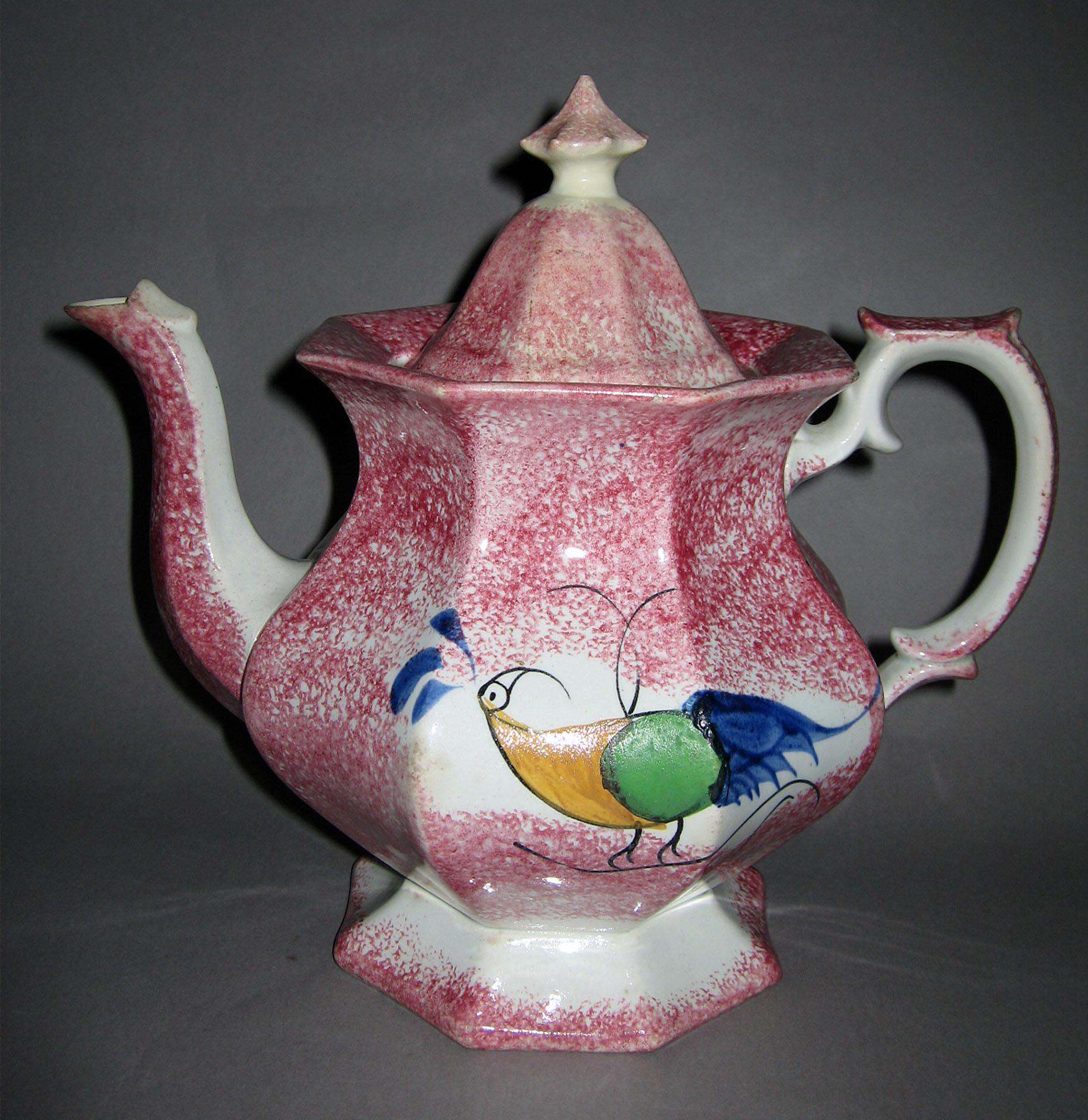 1959.0111.002 Spatterware teapot